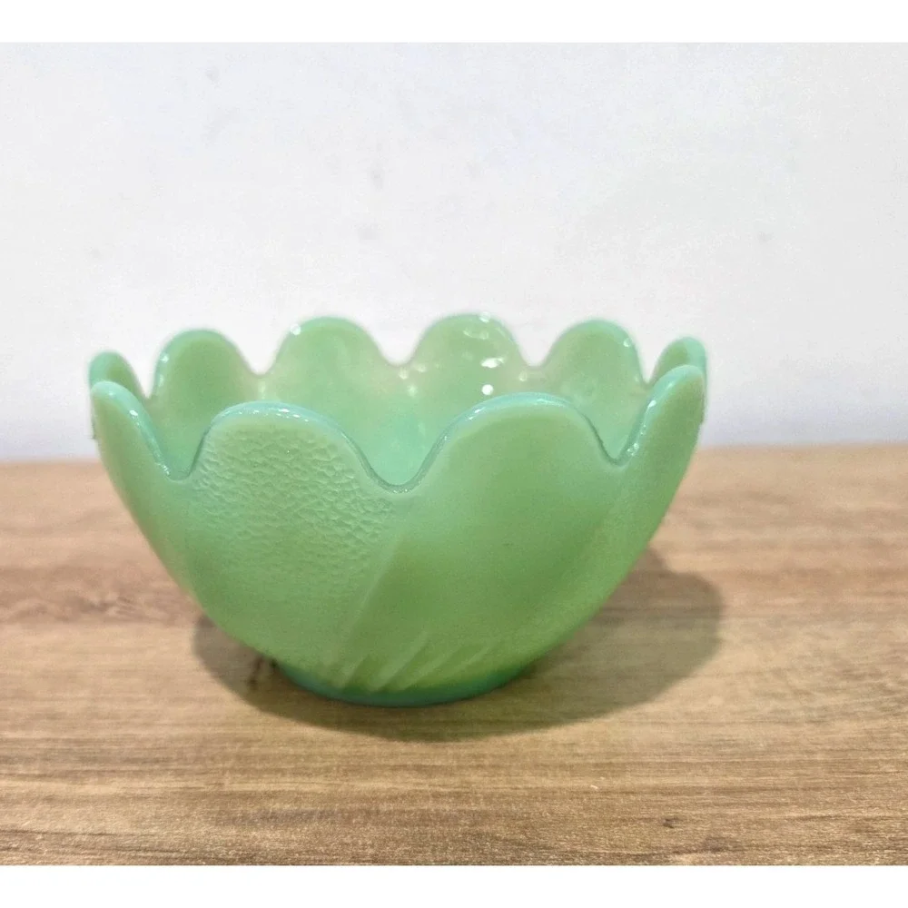 Vintage 50s Fire-King Green Jadeite Glass Lotus Blossom Dessert Cup Bowl 4.5''